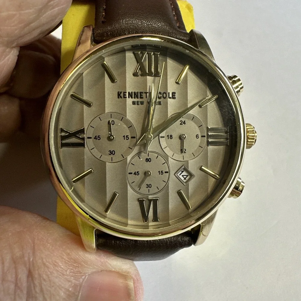 Kenneth Cole Men's Watch GF21751 Brown Leather Band-New Battery